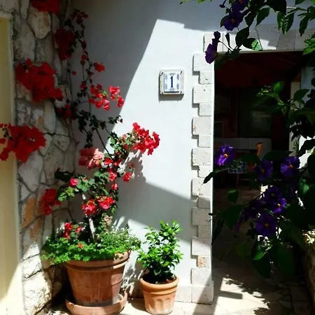 Mare Apartment Hvar Town